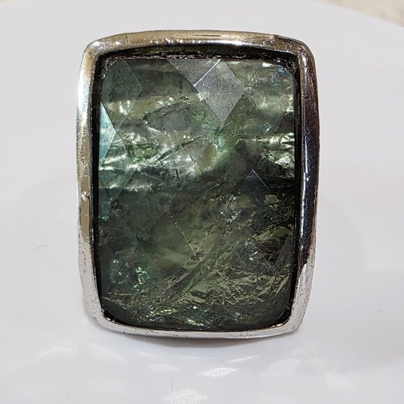 Vintage Green Foil Faceted Acrylic Stone Silver Plate Rectangle Adjustable Ring - Picture 2 of 11